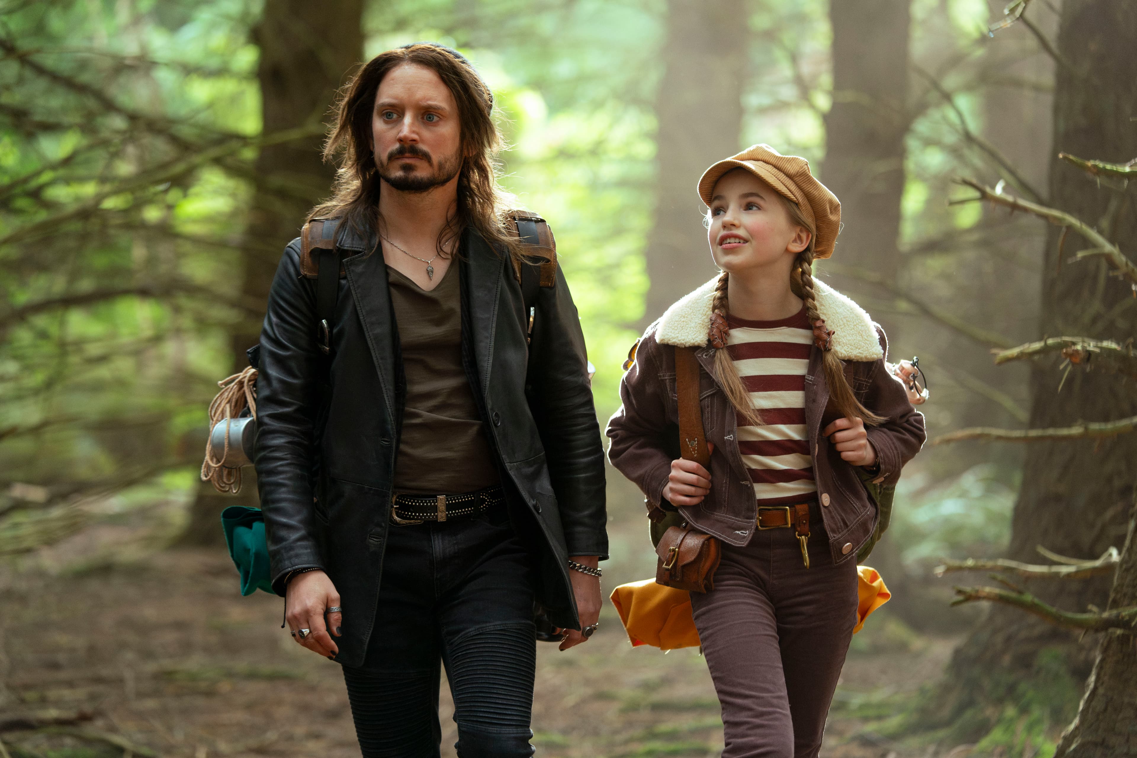 Elijah Wood and Nell Fisher in Bookworm.