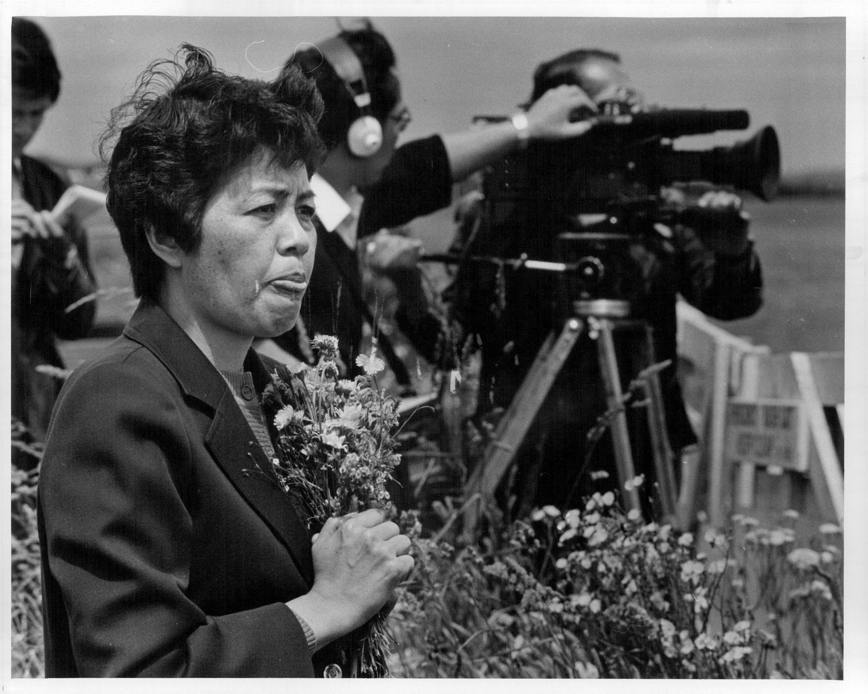 Japanese relative waits at Whenuapai. January 01, 1979. (Photo by Fairfax Media NZ)