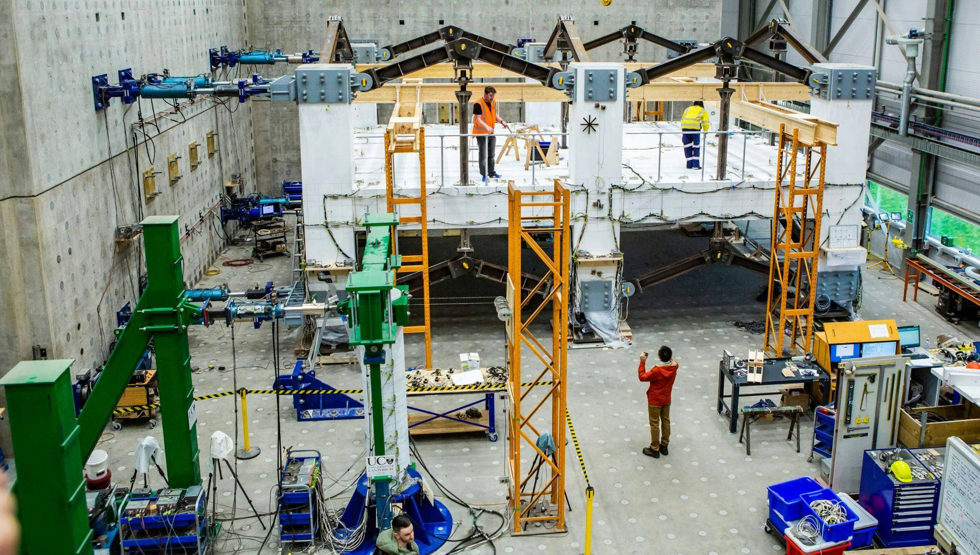 A large scale lab test.of various structural components engineered for safer buildings takes place at the University of Canterbury.