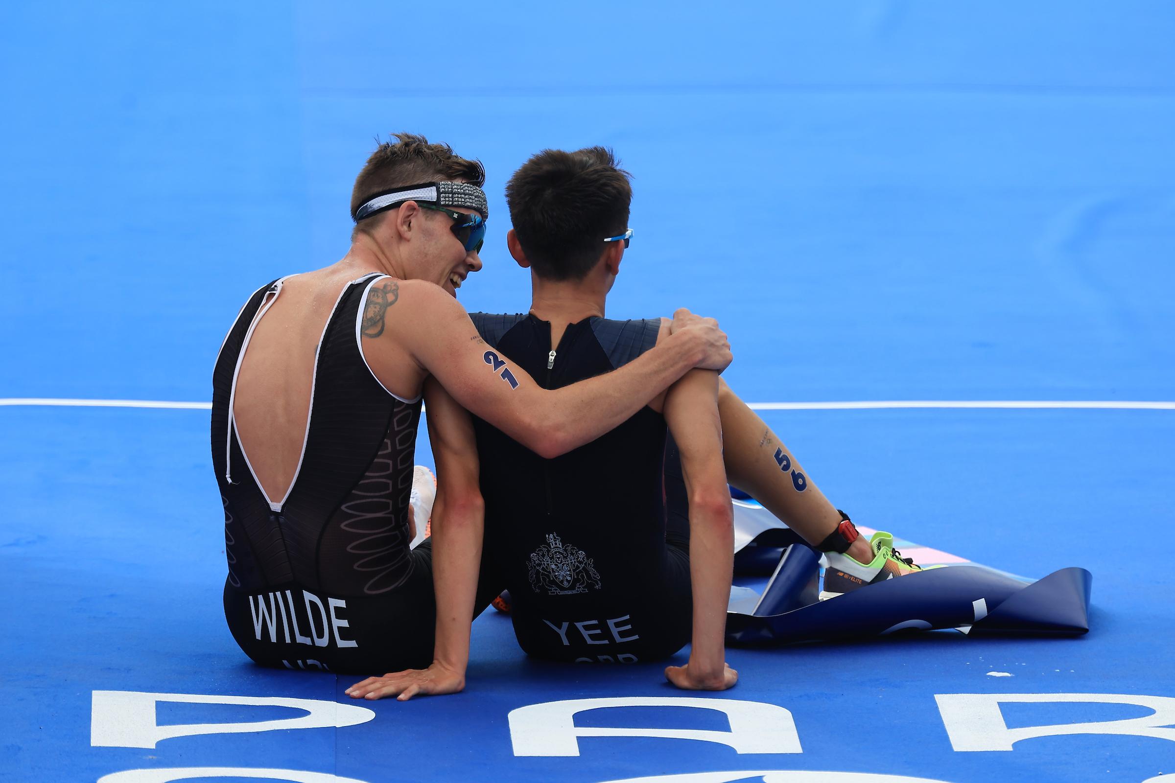 Hayden Wilde from New Zealand finishes with silver in the men’s triathlon, Paris Olympics at Alexandre III, Paris, France on Thursday 31 July 2024. 
Photo credit: Iain McGregor / www.photosport.nz