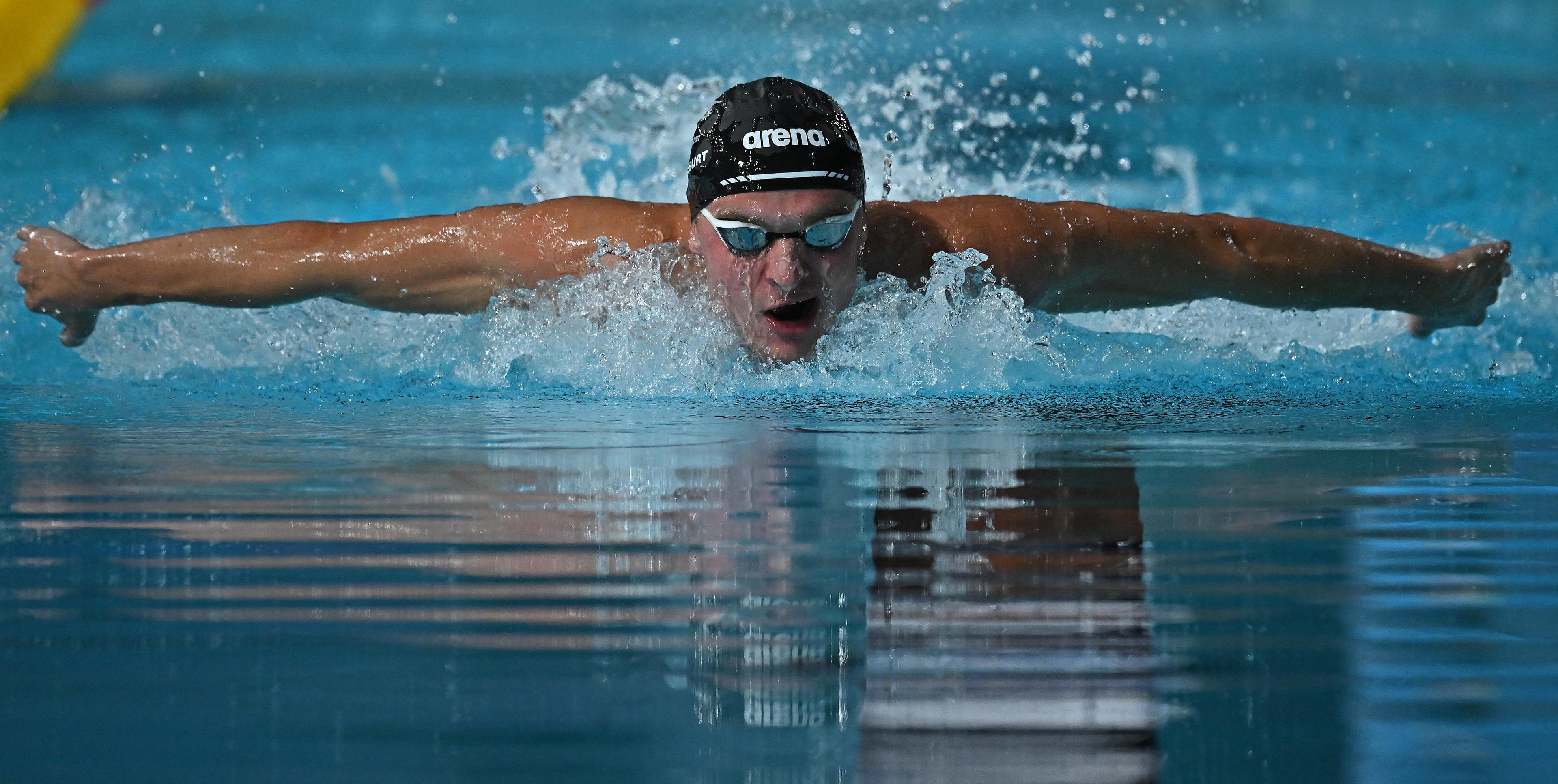 New Zealand's Lewis Clareburt competes to win and take the gold medal in the men's 200m butterfly swimming final  at the Commonwealth Games in Birmingham, 31 July, 2022.